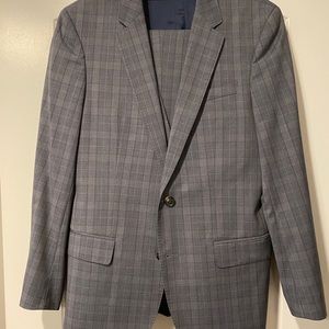 3 Piece Hugo Boss suit  Super 110